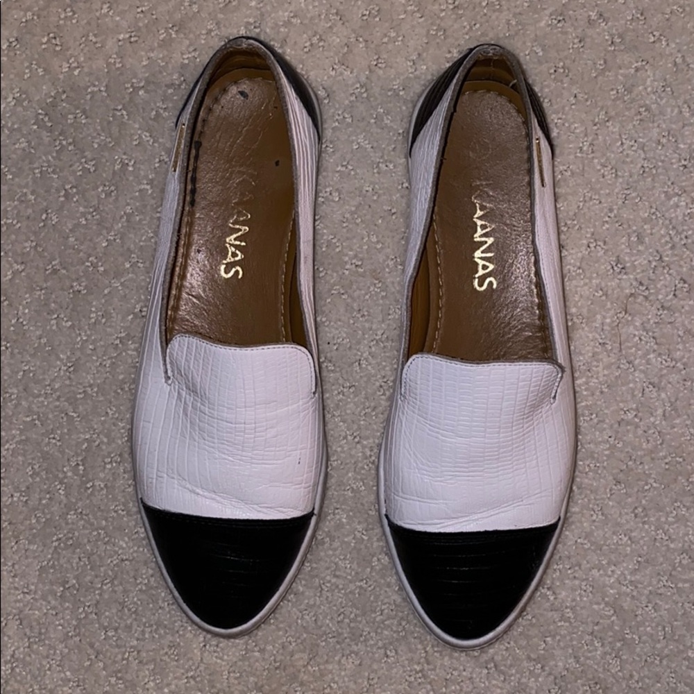 Anthropologie Kaanas Senegal Flats Size 39